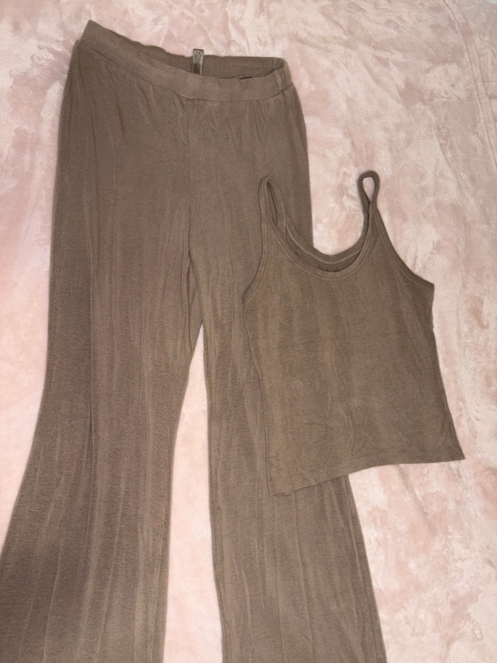 SKIMS Lounge set - Desert- DISCONTINUED